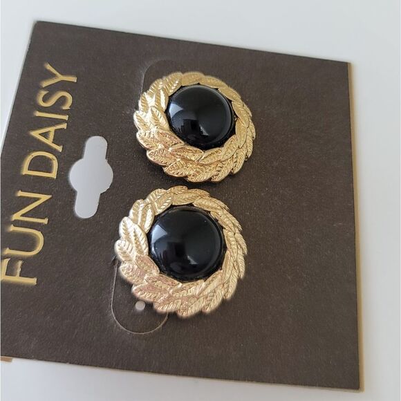 Earrings Black & Gold Tone Leaves Stud Earrings New #0327 - Picture 5 of 6